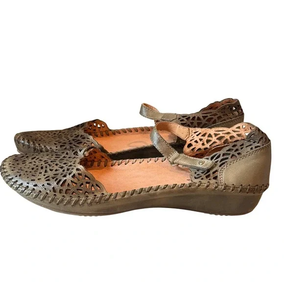 Pikolinos Mary Jane Flats Womens 38 Olive Green Leather Laser Cut Boho *Read - Picture 1 of 11